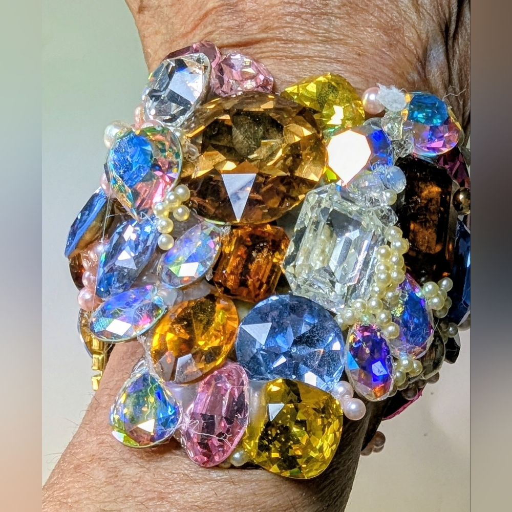 Wendy Gell L-shaped Wristy Swarovski Jewels Topaz Pink Blue Crystal With Hearts